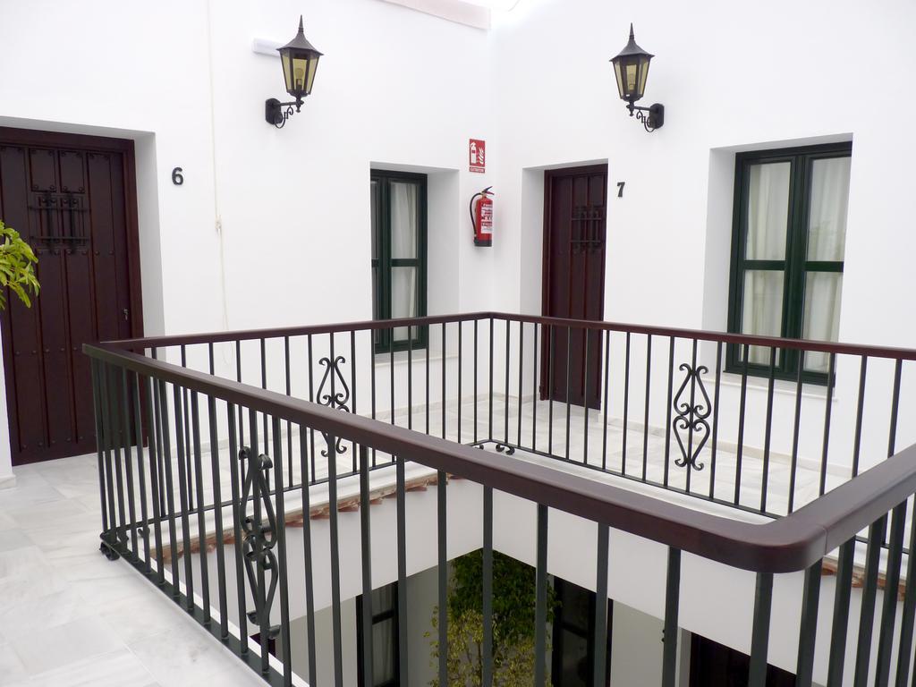 Hostal Boutique Casa La Laja Chiclana de la Frontera Bagian luar foto