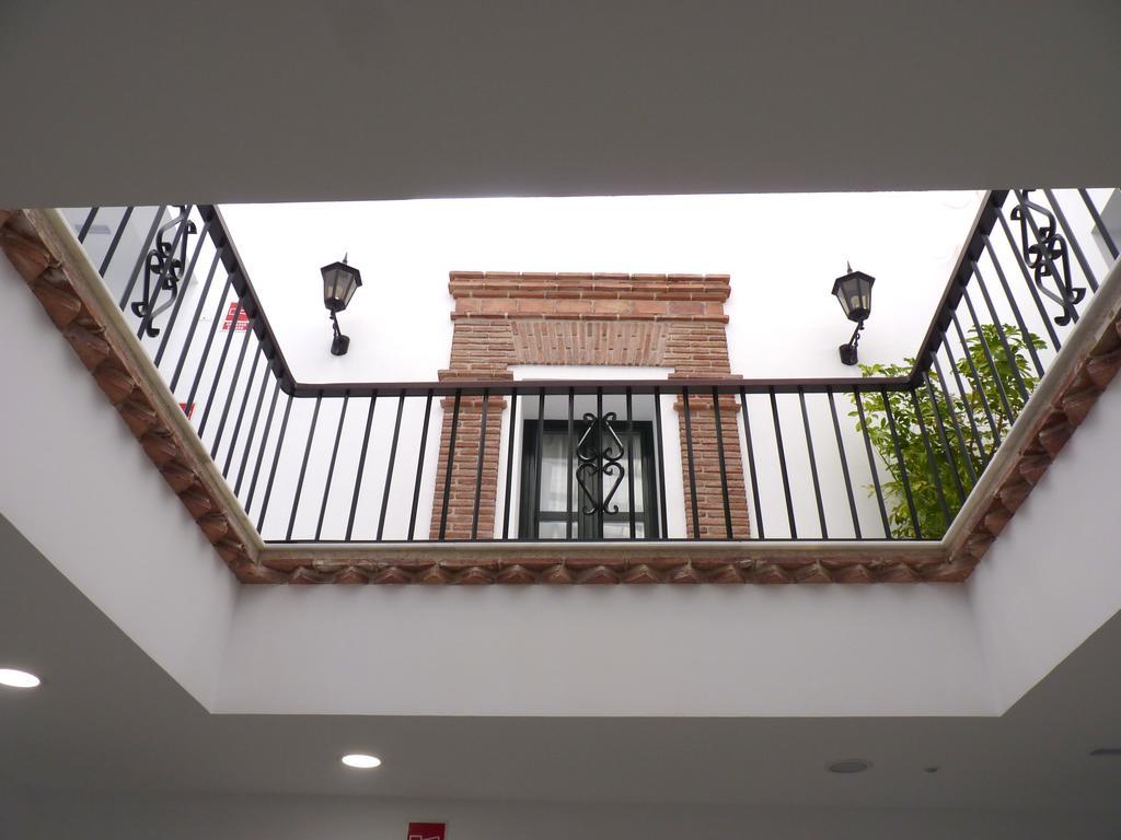Hostal Boutique Casa La Laja Chiclana de la Frontera Bagian luar foto