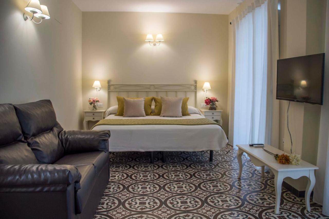Hostal Boutique Casa La Laja Chiclana de la Frontera Bagian luar foto