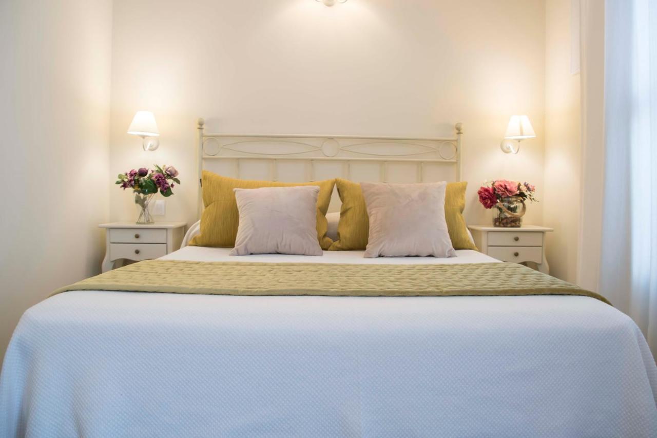 Hostal Boutique Casa La Laja Chiclana de la Frontera Bagian luar foto