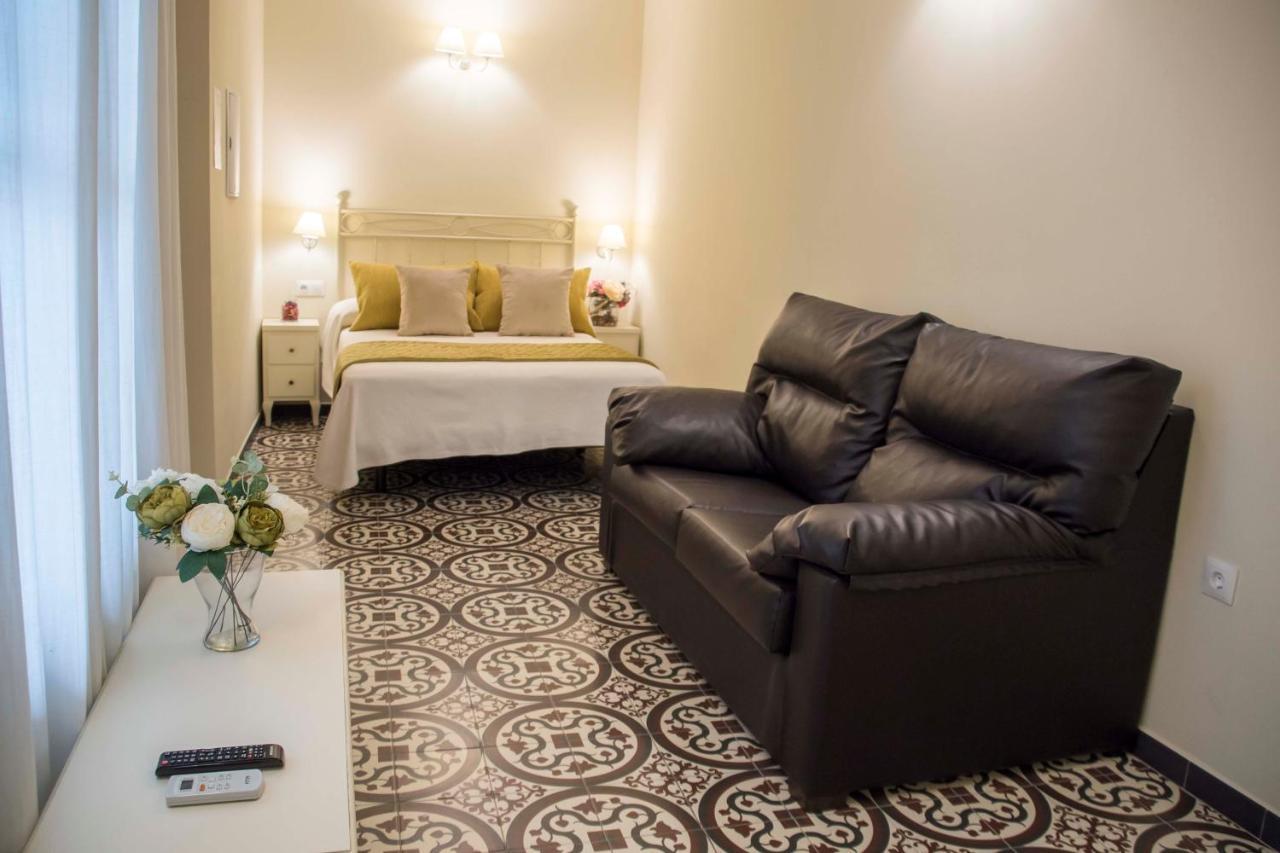 Hostal Boutique Casa La Laja Chiclana de la Frontera Bagian luar foto