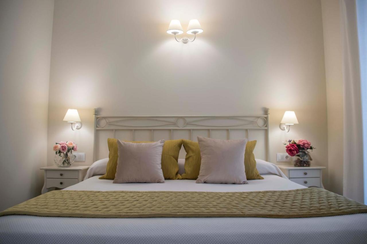 Hostal Boutique Casa La Laja Chiclana de la Frontera Bagian luar foto
