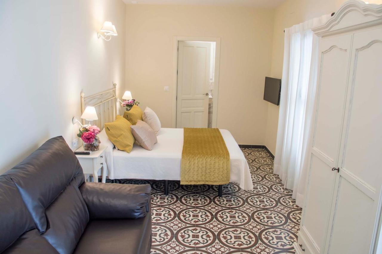 Hostal Boutique Casa La Laja Chiclana de la Frontera Bagian luar foto