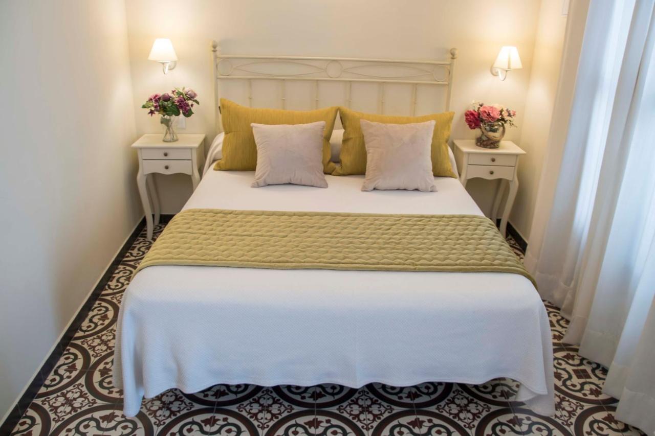 Hostal Boutique Casa La Laja Chiclana de la Frontera Bagian luar foto